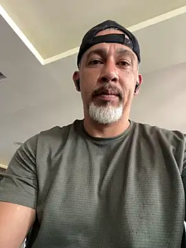 fabbronxer online show from May 9, 2026, 2:55 pm