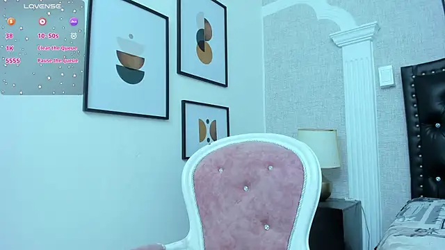 Riley Reid Milf online show from February 14, 2026, 12:57 pm