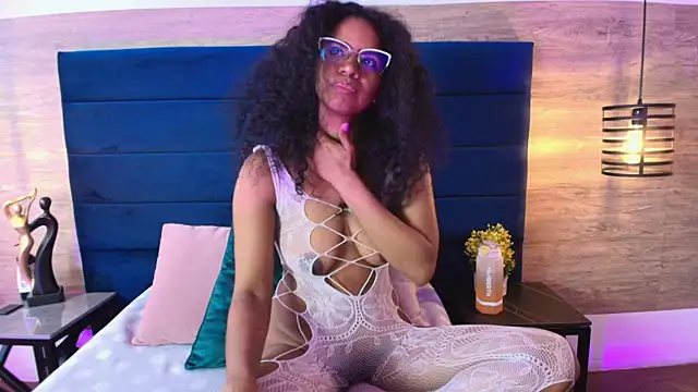 Ellie-Alves online show from March 31, 2026, 1:55 pm