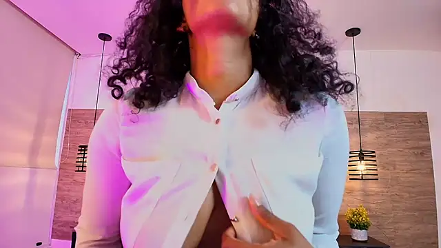 Ellie-Alves online show from July 2, 2026, 1:39 pm