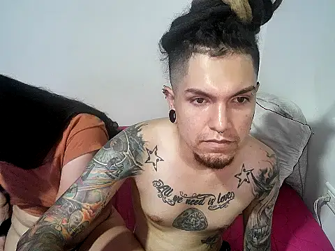 Snapshot of steffandjoshh420 chatting on March 4, 2026, 2:39 am steffandjoshh420 online show from March 4, 2026, 2:39 am