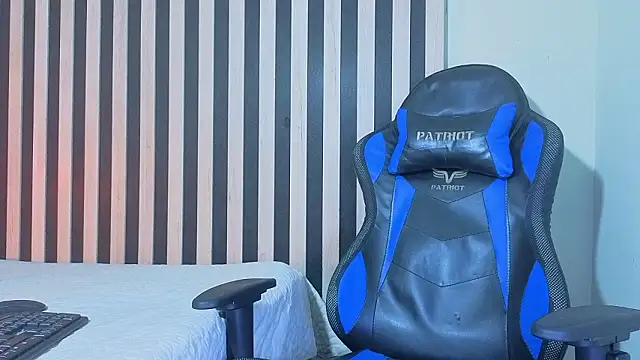 Simon Rz online show from March 29, 2026, 12:05 pm