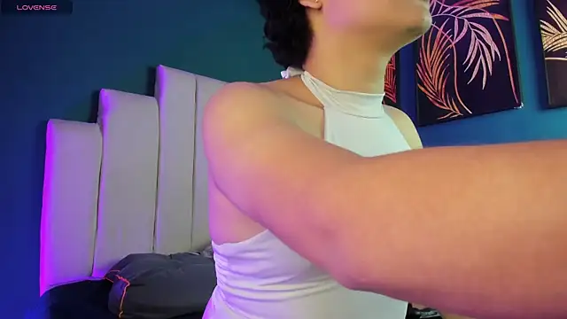 Nicki Ripperton online show from April 2, 2026, 3:37 am