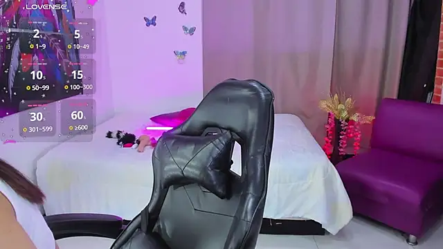 lune rose online show from February 26, 2026, 1:15 am