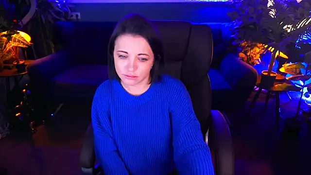 Snapshot of Dafni_Monn chatting on January 17, 2025, 6:57 am Dafni Monn online show from January 17, 2025, 6:57 am