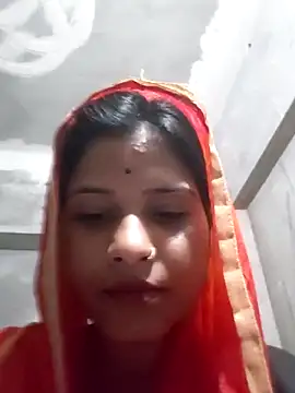 Nirasha cute online show from February 17, 2026, 7:09 pm