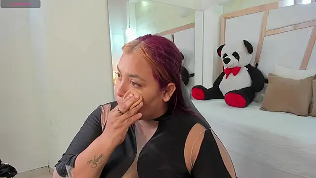 tatikanyx online show from February 25, 2026, 11:53 am