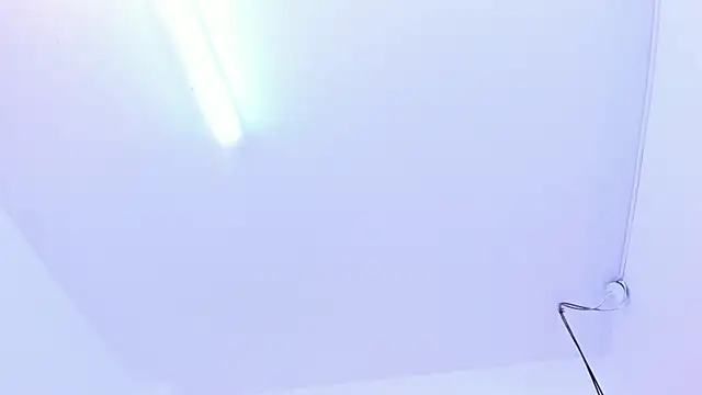Snapshot of Britney_Cortez chatting on April 20, 2026, 1:25 pm Britney Cortez online show from April 20, 2026, 1:25 pm
