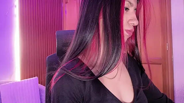 dulcetorresvg online show from February 28, 2026, 3:07 am