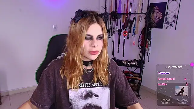 ariannaconnor  online show from June 17, 2026, 4:08 pm