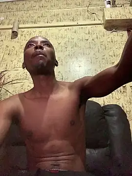 Snapshot of blackmannfly chatting on April 3, 2026, 8:40 pm blackmannfly online show from April 3, 2026, 8:40 pm