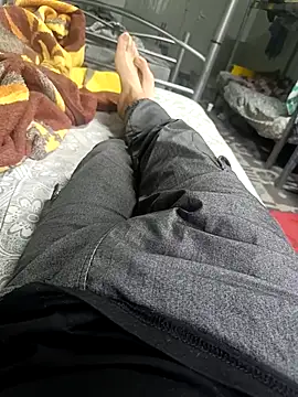 berk denizz 32 online show from January 12, 2026, 9:03 am