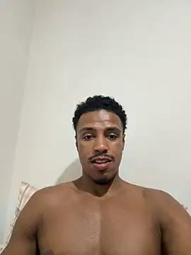LorenzoBlack27 online show from May 6, 2026, 10:59 pm