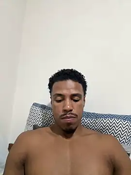 LorenzoBlack27 online show from May 16, 2026, 12:29 am
