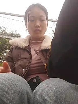 Hina2xx online show from February 11, 2026, 2:49 am