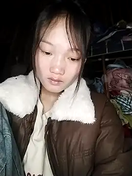 Hina2xx online show from February 17, 2026, 4:20 am