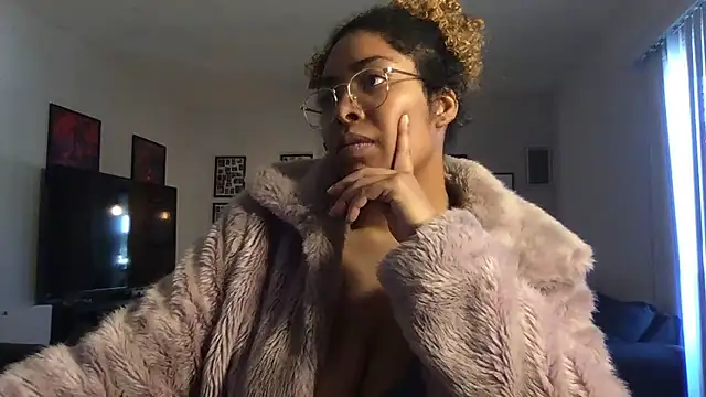 Snapshot of TechnoGoddessxxx chatting on January 9, 2026, 5:26 pm TechnoGoddessxxx online show from January 9, 2026, 5:26 pm