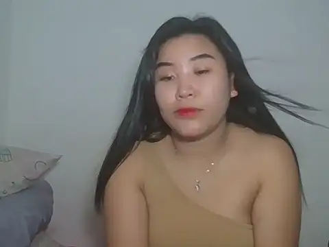 Zyeiii online show from February 27, 2026, 3:45 pm