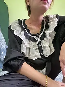 Snapshot of Angela_loveee chatting on February 7, 2026, 5:55 am Angela loveee online show from February 7, 2026, 5:55 am