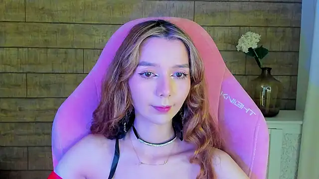 VanessaVienne online show from February 1, 2026, 4:27 pm