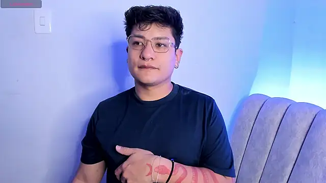 Theo Rowan online show from January 19, 2026, 11:03 am