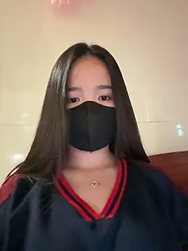 Gwen879 online show from March 23, 2026, 12:25 am