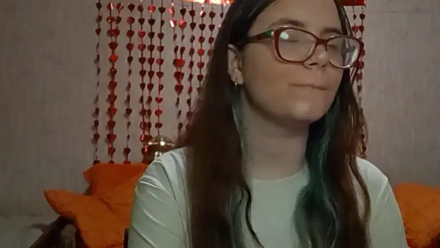 Snapshot of Miyabeee chatting on February 13, 2026, 5:09 pm Miyabeee online show from February 13, 2026, 5:09 pm