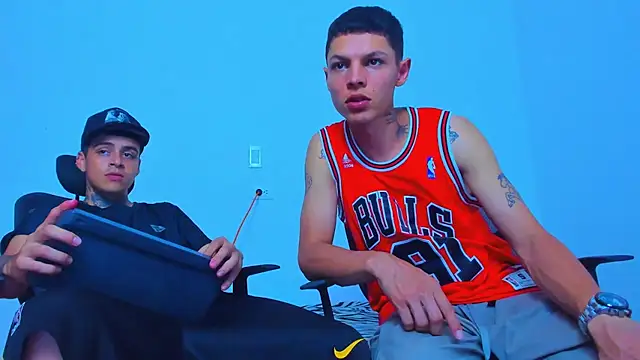 Thomas-Wil online show from April 29, 2026, 7:53 pm