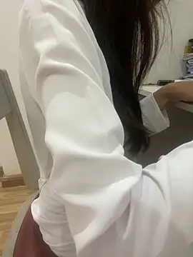 Snapshot of Linhtruong__ chatting on March 1, 2026, 2:30 pm Linhtruong online show from March 1, 2026, 2:30 pm