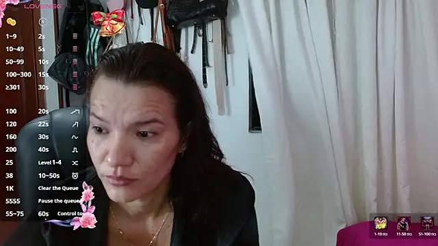 Scarlett 3X online show from January 18, 2026, 9:35 am