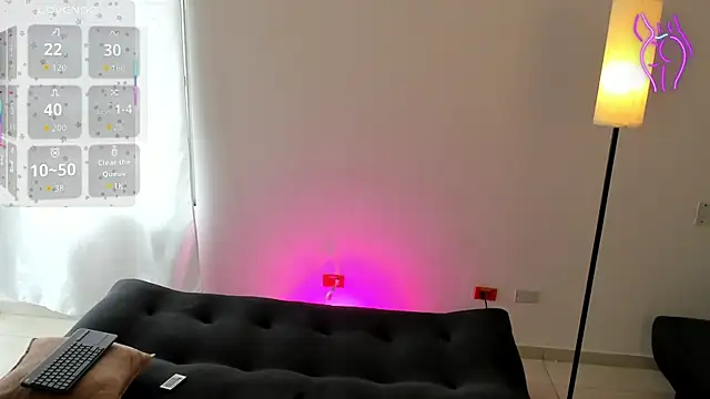 ErisEva online show from February 4, 2026, 8:25 pm