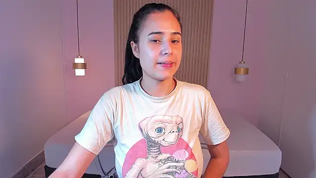 Brendajennerr online show from February 16, 2026, 3:46 am