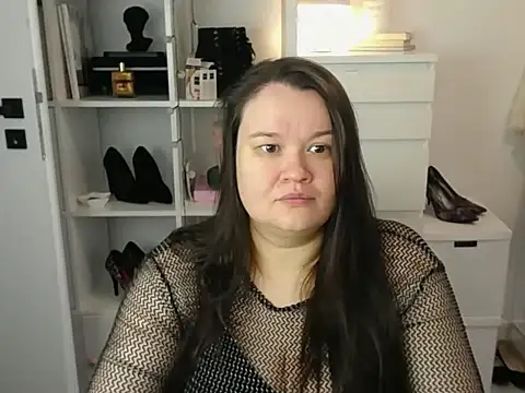 HollyDanceSoul online show from March 20, 2026, 7:13 am