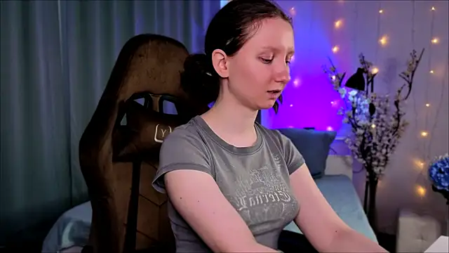 SunshineBlaze online show from April 15, 2026, 1:29 pm