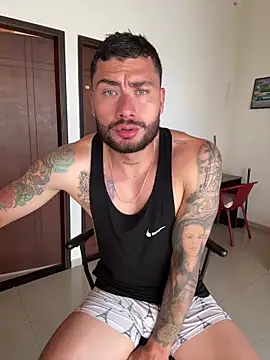 Snapshot of FrancoRossi_ chatting on February 8, 2026, 8:56 pm FrancoRossi online show from February 8, 2026, 8:56 pm