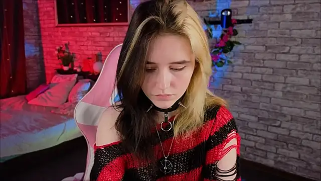 Snapshot of RubyMyst chatting on January 11, 2026, 8:47 pm RubyMyst online show from January 11, 2026, 8:47 pm