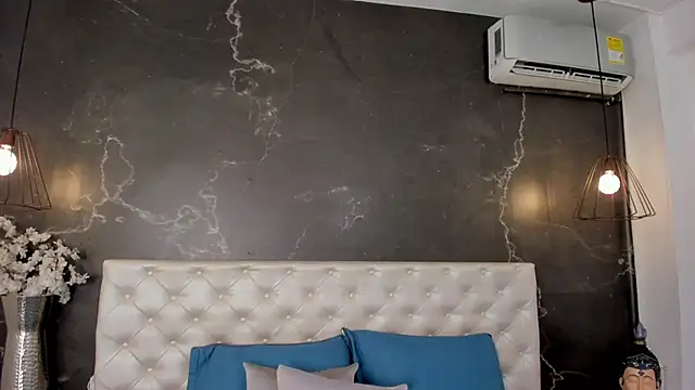 Abriil cutee online show from February 3, 2026, 2:53 am