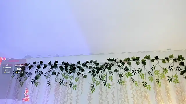 lizz lunna online show from March 3, 2026, 9:42 pm