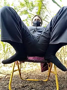 leona118 online show from April 4, 2026, 12:53 am