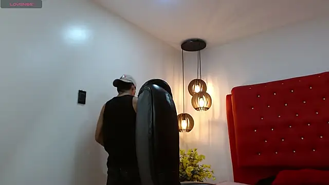 Snapshot of paullcb chatting on January 13, 2026, 3:56 am paullcb online show from January 13, 2026, 3:56 am