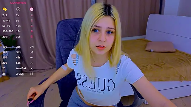 ApheliaStar online show from February 20, 2026, 4:18 pm