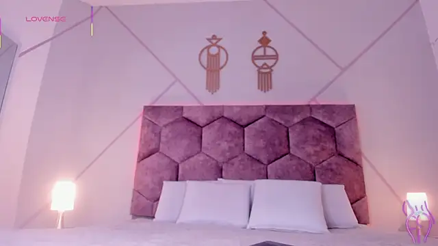 emily nova  online show from March 15, 2026, 11:49 am