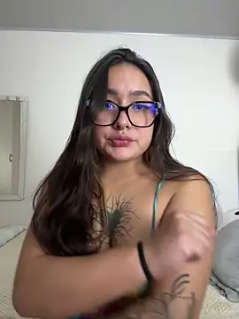 Diosa lunar1 online show from April 19, 2026, 10:23 pm