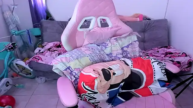 jenniferbodys online show from April 5, 2026, 5:10 pm