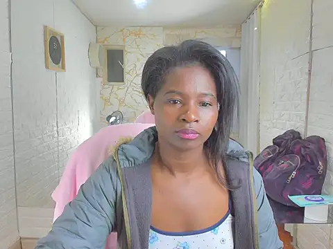 Snapshot of Betany_Grey chatting on February 17, 2026, 3:47 am Betany Grey online show from February 17, 2026, 3:47 am