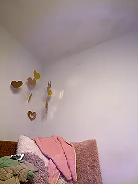 GiannaMagari online show from February 21, 2026, 8:43 pm