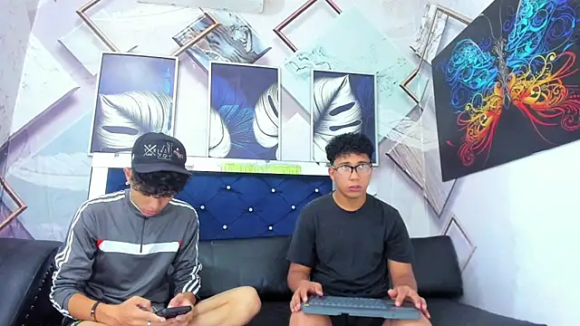 Roman cute online show from January 11, 2026, 2:33 pm