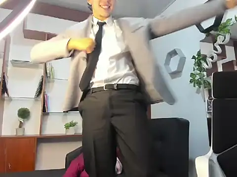 Snapshot of Fer_And_Tonny chatting on January 14, 2026, 6:57 pm Fer And Tonny online show from January 14, 2026, 6:57 pm