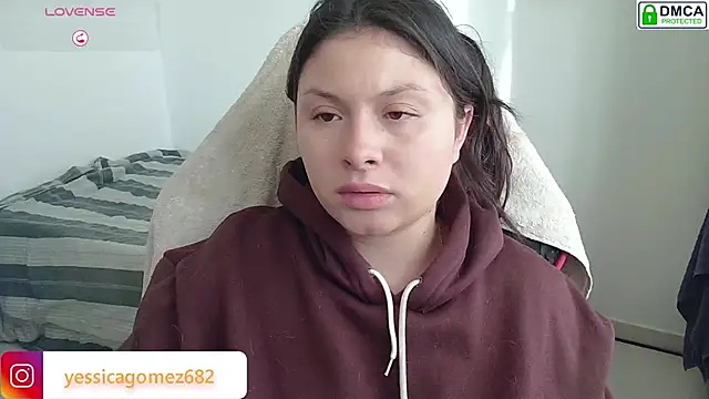 yessica gomez01 online show from February 10, 2026, 12:31 pm