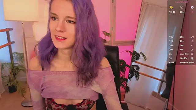 AuraLaunni online show from February 15, 2026, 7:05 am